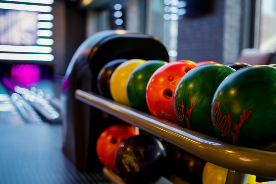 bowling lounge in st louis at luxury apartment