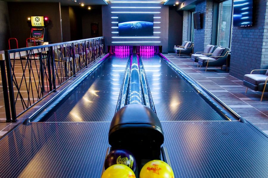 bowling lounge in st louis at luxury apartment