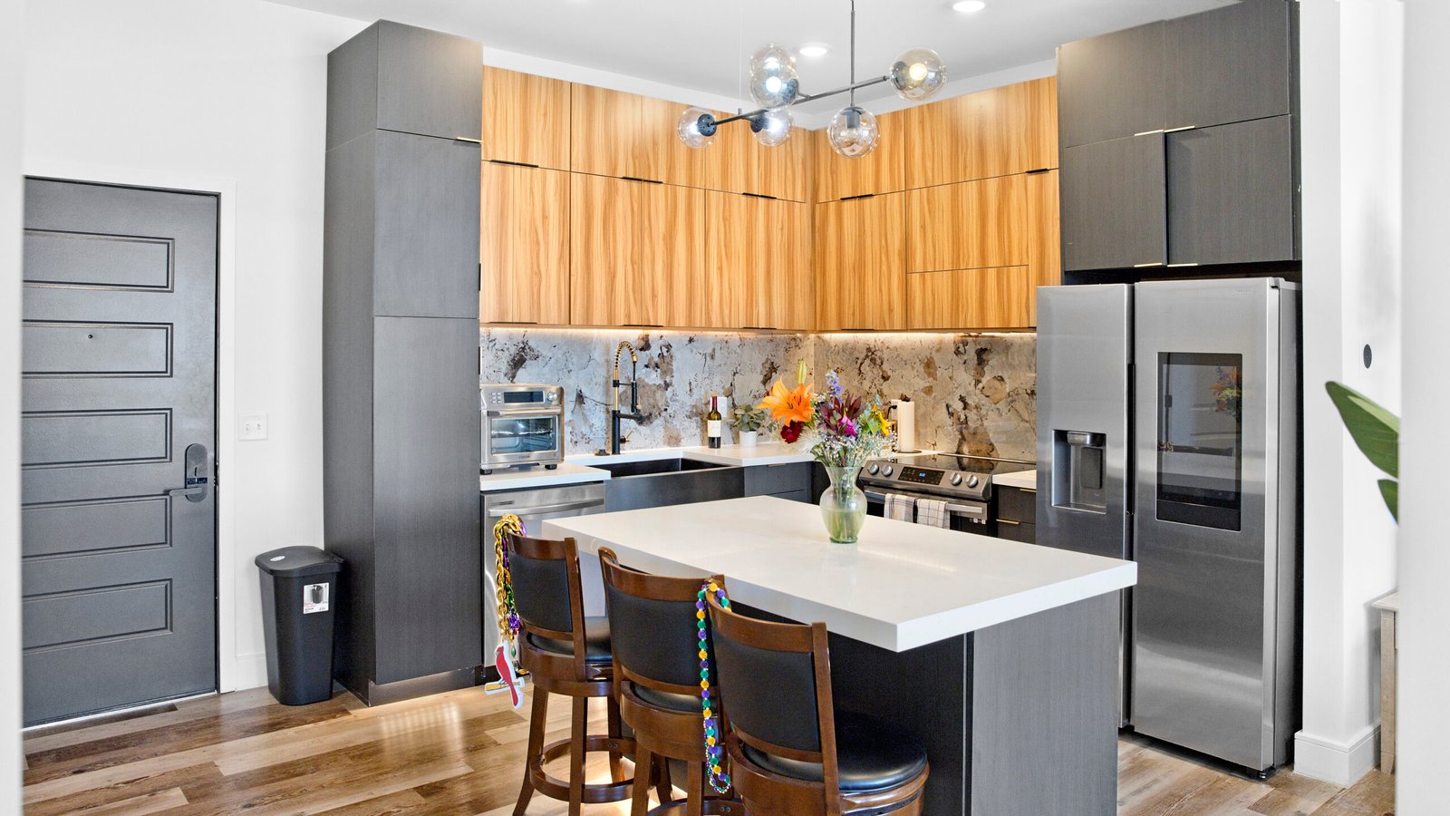 luxury kitchen in st louis apartment