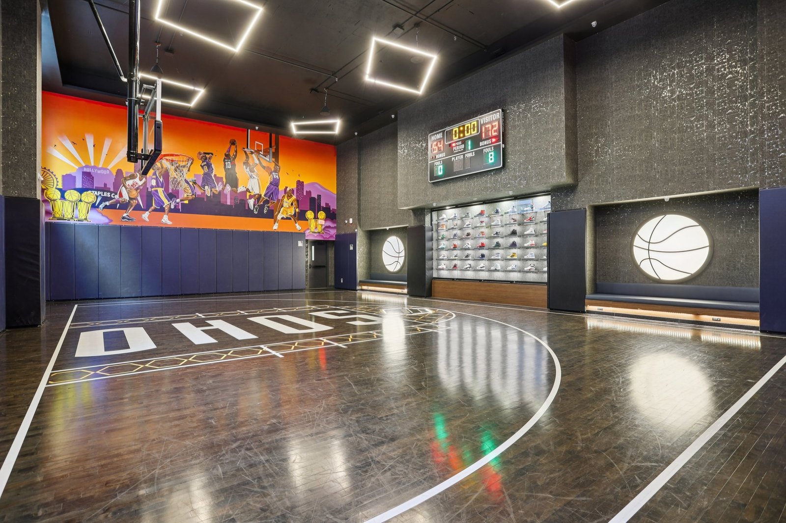 basketball court in st louis apartment